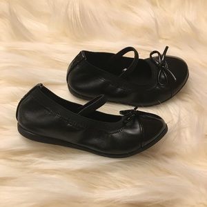 TCP Black Patent Tipped Elasticized Mary Janes Sz7